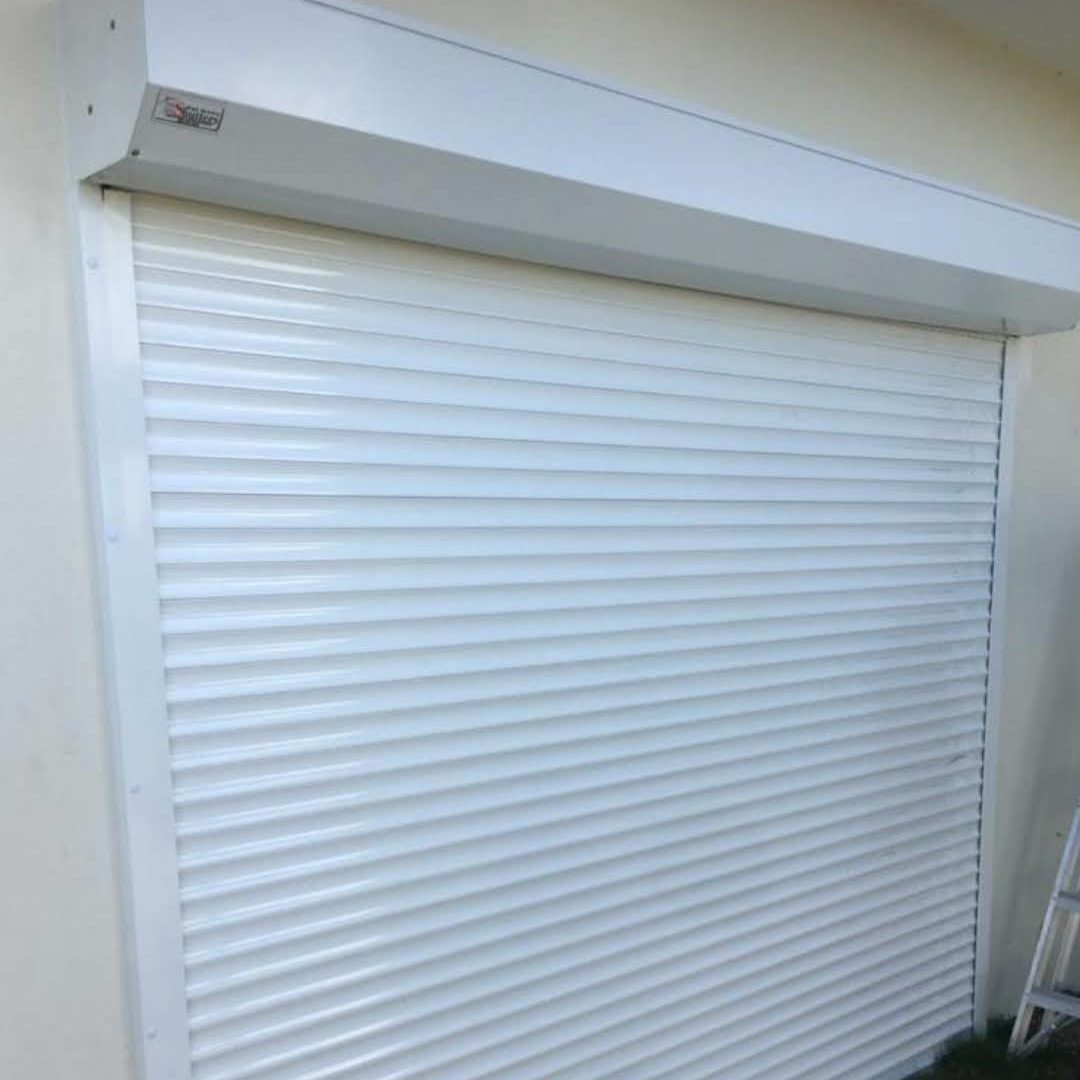 fabricación e instalación de puertas y ventanas